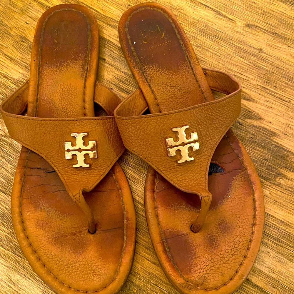 Royal Tan Size 9 Jolie Tumbled Leather Flat Thong Sandals heavily used